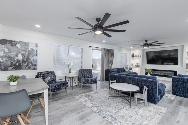 Photo - 1596 Bozeman Dr