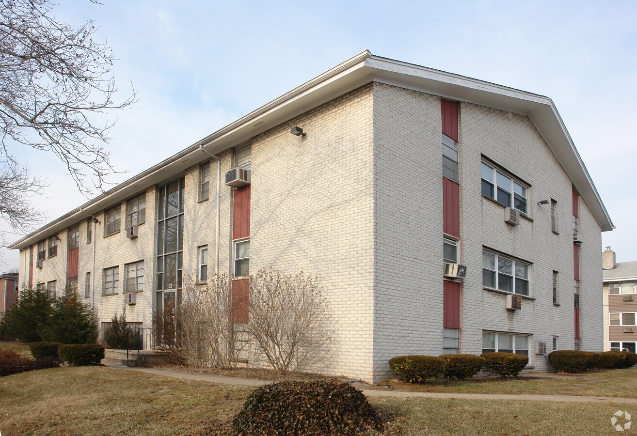 Photo - Whitehall Manor