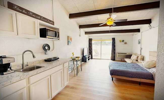 Building Photo - La Provence Studios Rental