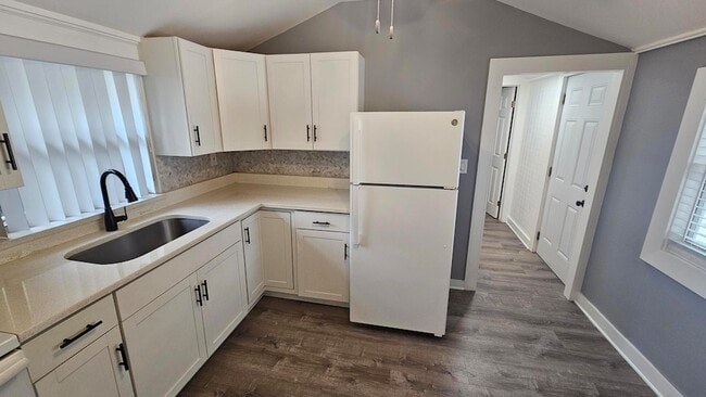 Photo - 425 Ardmore Rd