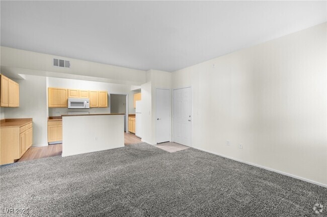 Building Photo - 8250 N Grand Canyon Dr Rental