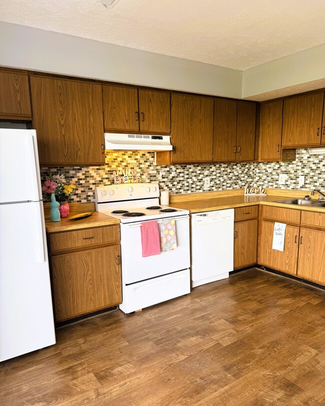 Photo - 27 Duiguid Dr