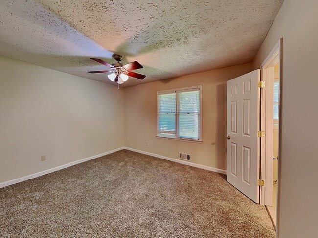 Photo - 139 Cedar Ridge Trail