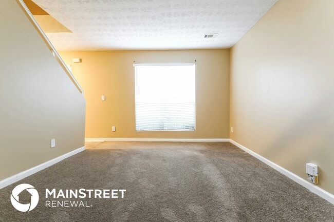 Photo - 6482 Alford Way