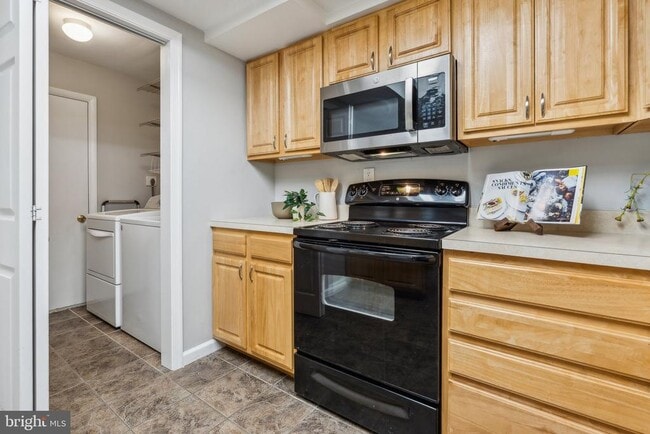 Photo - 1765 Carry Pl