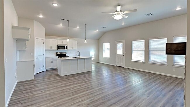 Photo - 485 Hardesty Dr