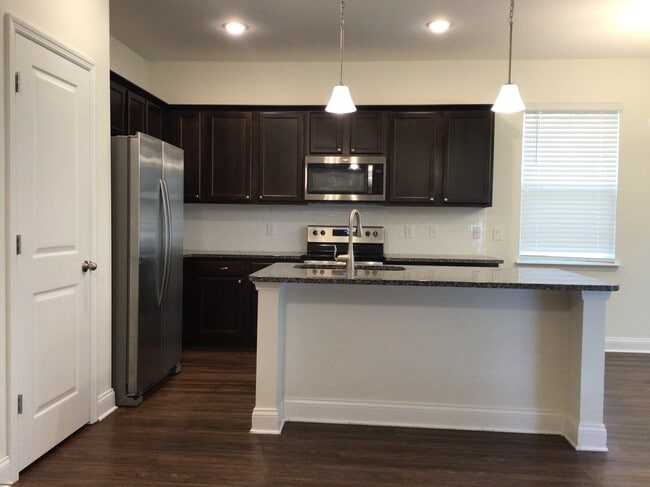 Photo - 1415 Celery Palm Cove