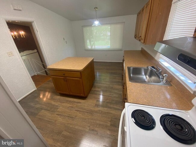 Photo - 11602 Le Baron Terrace