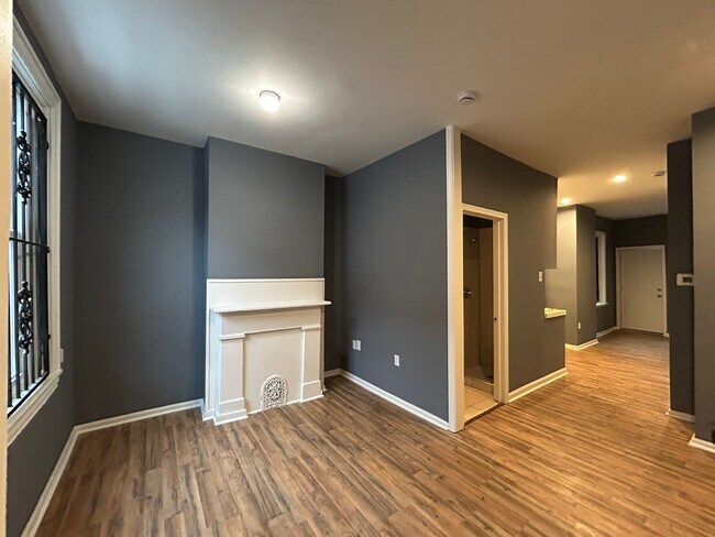 Photo - 2221 N Chadwick St