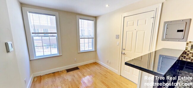 61 Joy St Unit 1