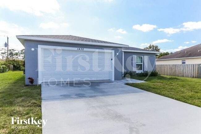 Photo - 1430 SW Santiago Ave