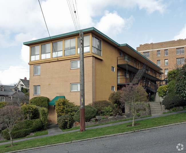 Building Photo - Hamlin Place Rental