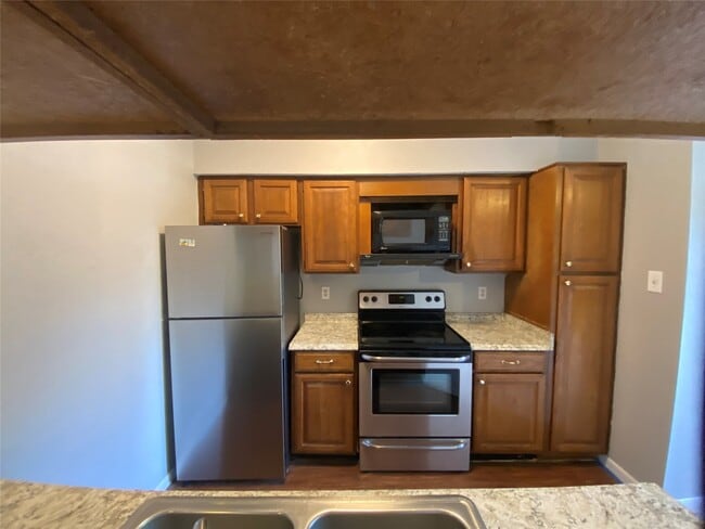 Photo - 10855 Meadowglen Ln Condo Unit 1009