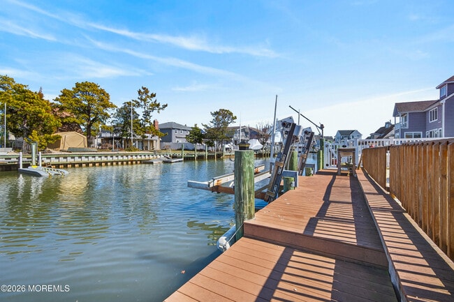 Photo - 13 Clearwater Way