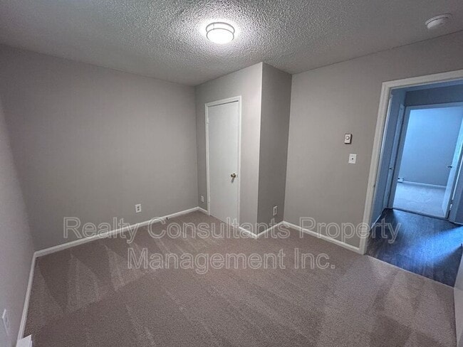 Photo - 115 Cox Ave