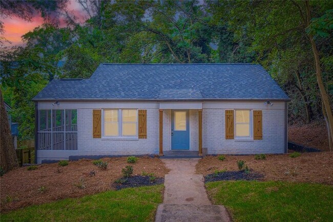 Photo - 1191 Beechview Dr SE