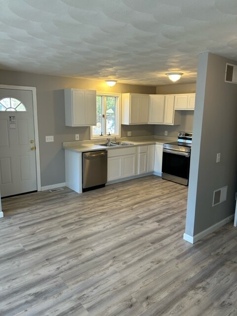 Photo - 432 Sampan Ave