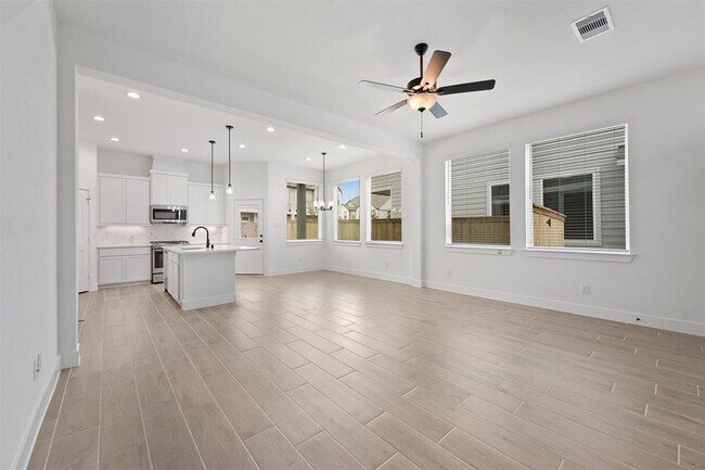 Photo - 21118 Medina River Dr