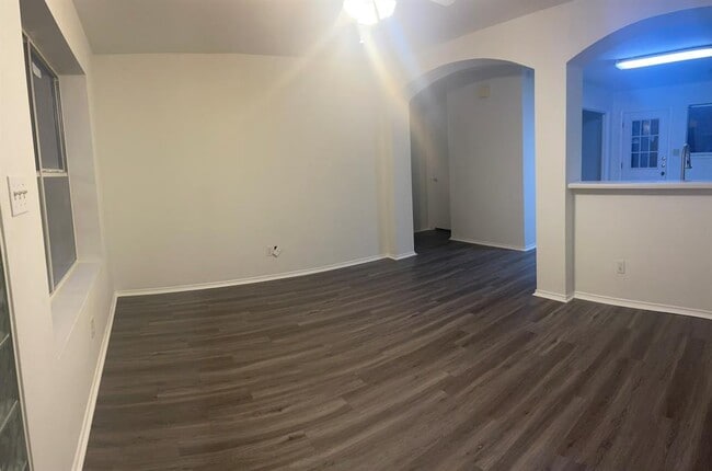 Photo - 221 Britni Loop