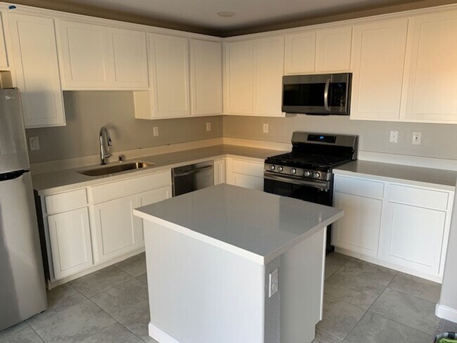 Photo - 3 Bedroom Townhouse in QUAIL PARK AT CADENCE!