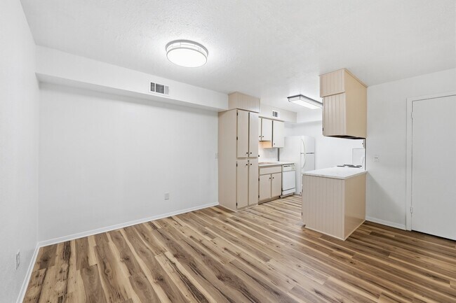 Photo - 801 W Gibson St Unit 113