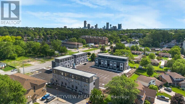 Photo - 6638 McLeod Rd
