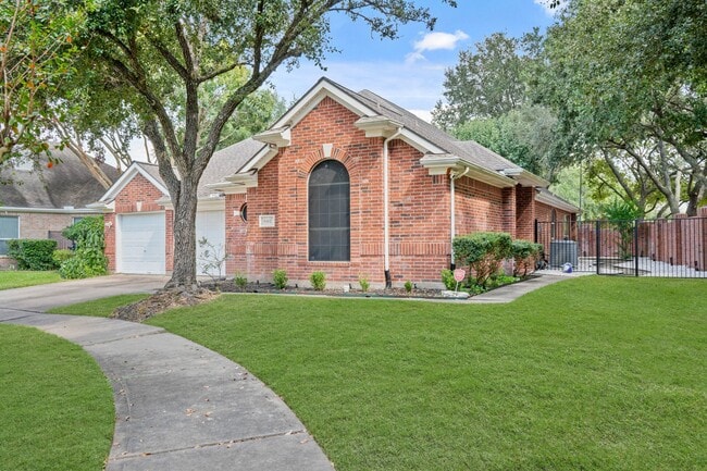 Photo - 6402 Parkriver Crossing