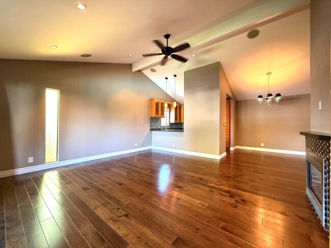 Photo - 2343 Fairway Dr Unit 1