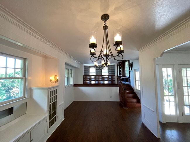 Photo - 2610 Lowrey Ave