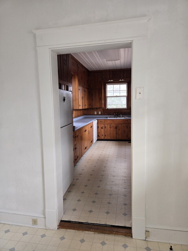 Photo - 611 S Broad St