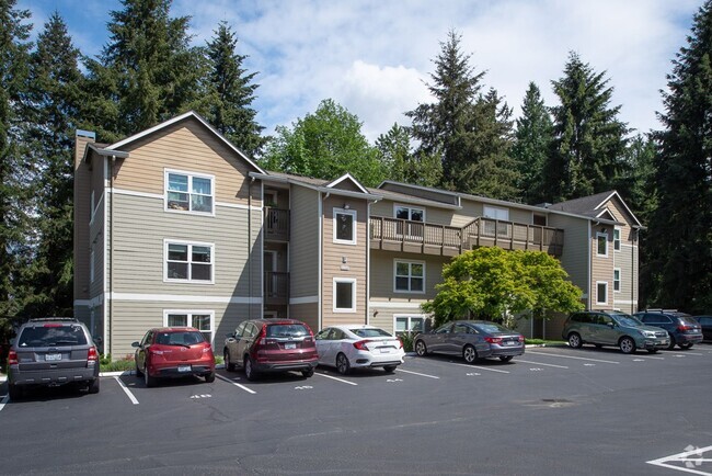 Building Photo - Spacious and Bright 2 Bed 2 Bath Kirkland ... Unit E32 Rental