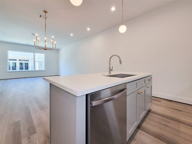 Photo - 7705 Earl Rudder Wy