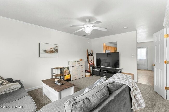 Photo - 100 Ashwood Dr