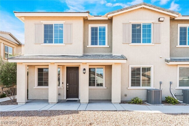 Building Photo - 5730 Sky Pointe Dr Rental