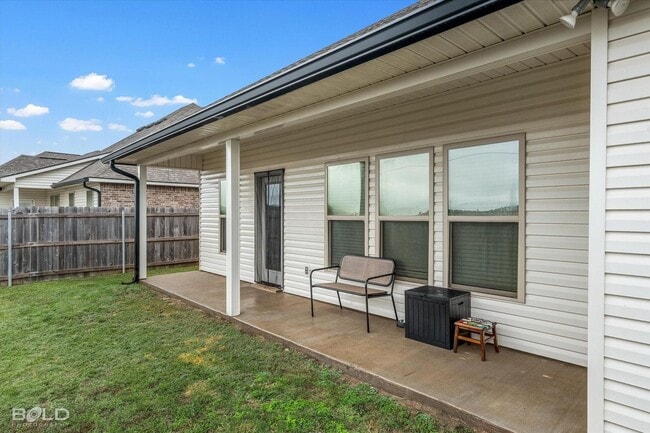 Building Photo - Legacy Pointe