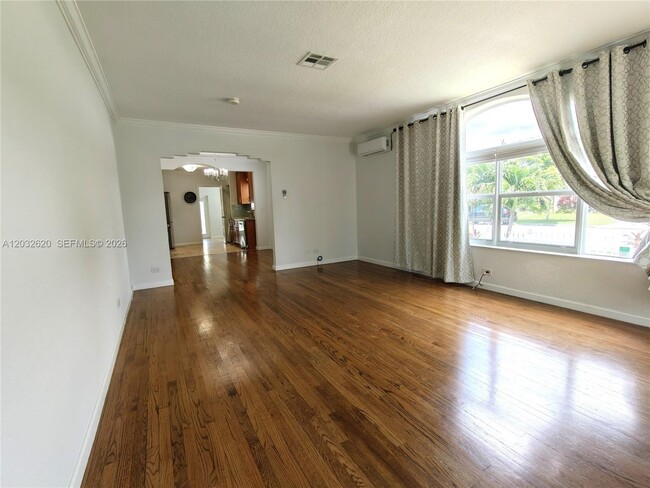 Photo - 470 SW 25th Rd