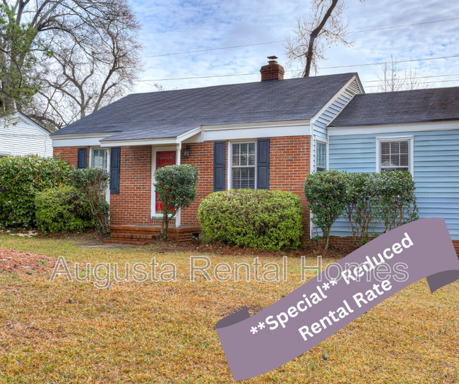 Building Photo - 1019 1/2 Bedford Drive