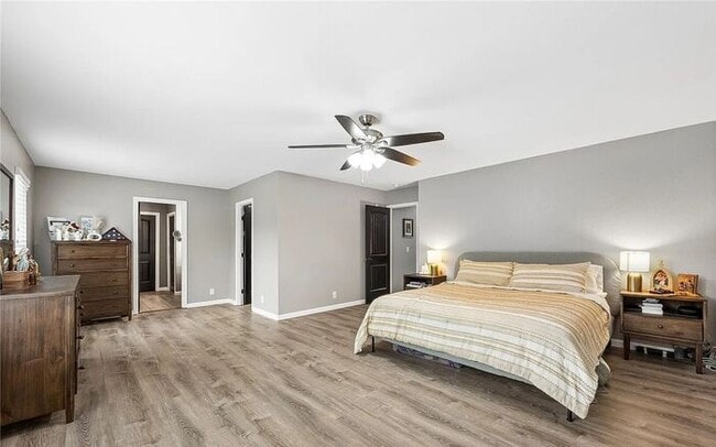 Photo - Beautiful Updated 5 Bedroom Home in Graham!