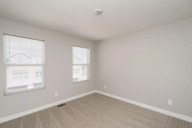 Photo - 209 NE 23rd Ln