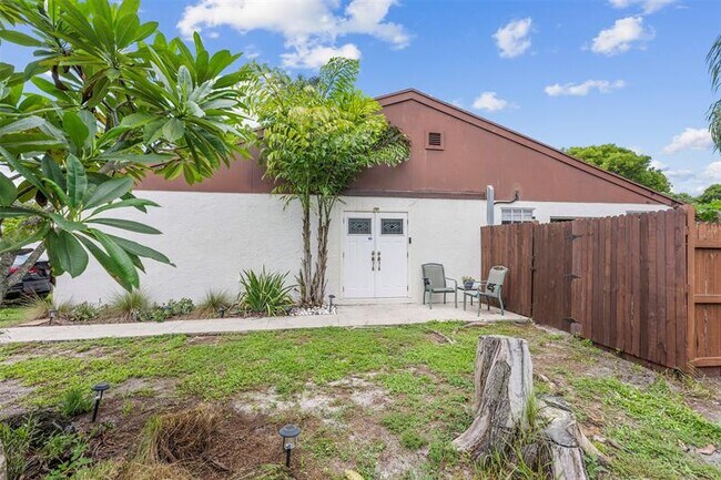 Photo - 4505 NW 3rd Dr