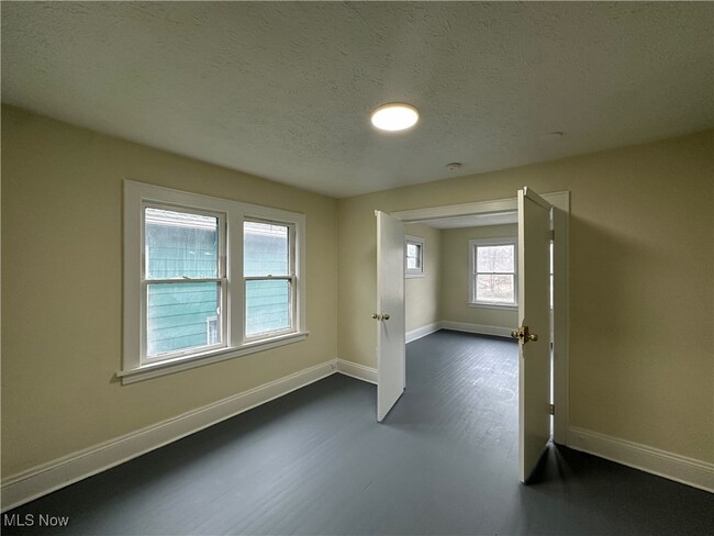 Photo - 779 E Exchange St Apartment Unit 4