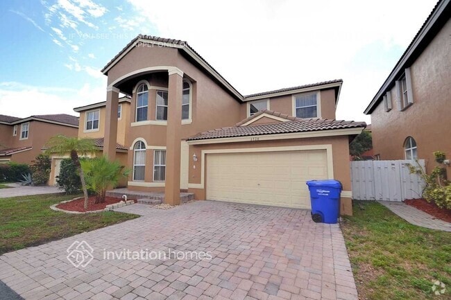 Building Photo - 3728 SW 50th Ct Rental
