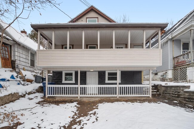Photo - 1437 Burnet Ave