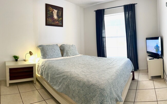 Photo - 4008 Groveland Ave