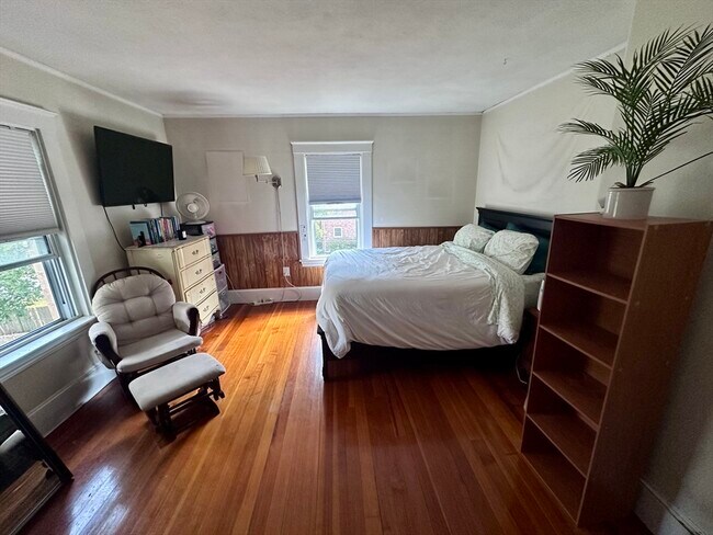 Photo - 39 Davis Ave Unit 2