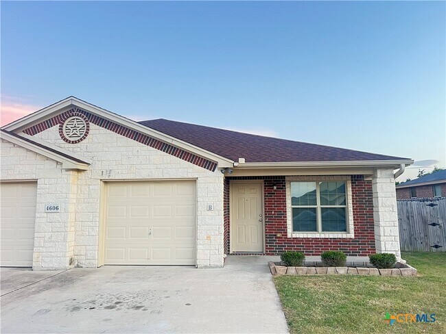 Photo - 4606 Cambridge Dr