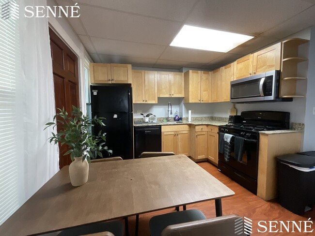 Photo - 8 7th St Unit 8