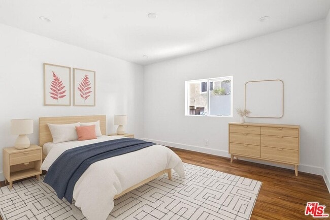 Building Photo - 616 Sunset Ave Unit A