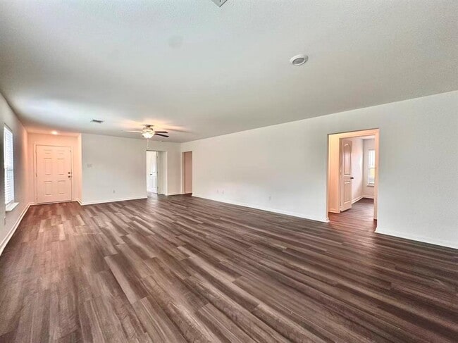 Photo - 17916 Speculator Ln