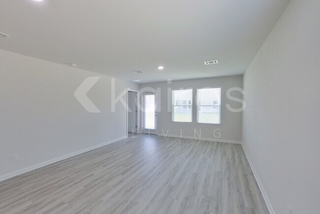 Photo - 14220 Ruffian Ave